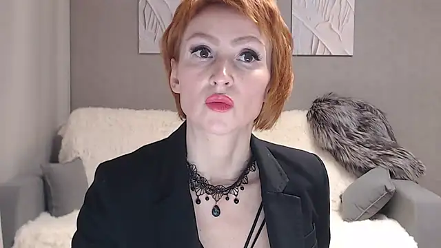 Miss RedFoxy online show from March 27, 3:48 am