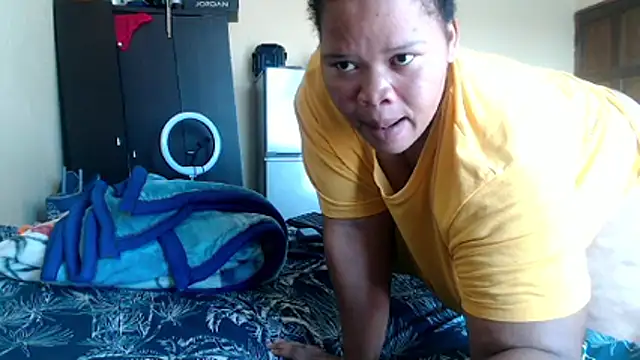 dalukuthula5832 online show from April 11, 7:16 am