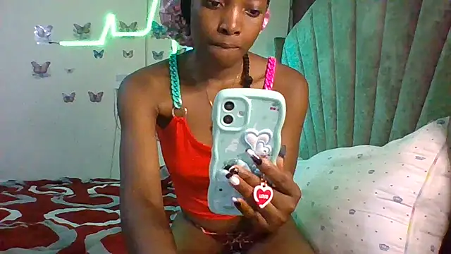 smily sophia online show from February 26, 6:35 am