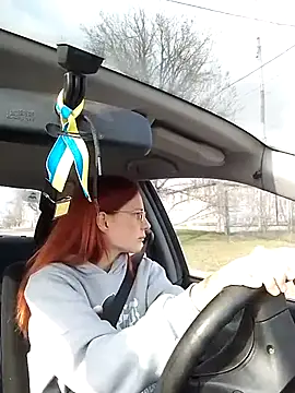 Lily Viola online show from March 21, 1:15 pm