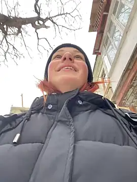 Lily Viola online show from February 4, 8:20 am