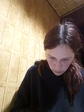 Lily Viola online show from May 31, 6:31 pm