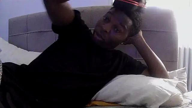 Snapshot of Bigchocco chatting on February 28, 12:49 pm Bigchocco online show from February 28, 12:49 pm