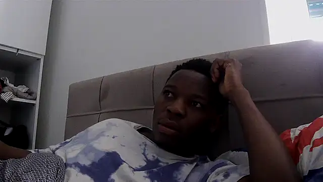 Bigchocco online show from April 14, 7:35 am