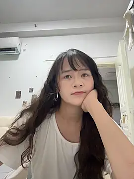 sunny-ly online show from March 30, 1:56 pm