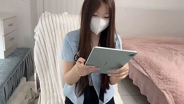  xiaoxinxin  online show from April 9, 4:03 am