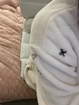  xiaoxinxin  online show from February 8, 1:25 am