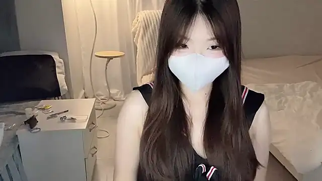 Snapshot of _xiaoxinxin_ chatting on June 21, 12:00 pm xiaoxinxin online show from June 21, 12:00 pm