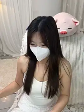  xiaoxinxin  online show from May 11, 2:45 pm