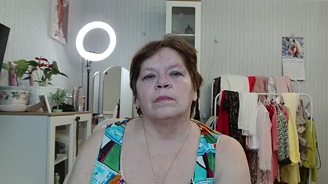 Snapshot of Kleo_doll_ chatting on February 11, 2:28 pm Kleo doll online show from February 11, 2:28 pm