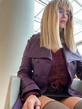 NaughtyNinky online show from February 19, 1:08 pm