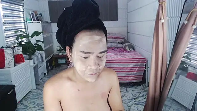 Snapshot of MShealthyCumTS69 chatting on February 17, 5:05 am MShealthyCumTS69 online show from February 17, 5:05 am