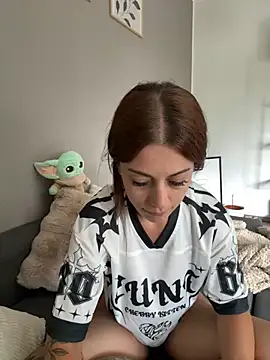 Snapshot of Luna_licous chatting on July 7, 1:14 pm Luna licous online show from July 7, 1:14 pm