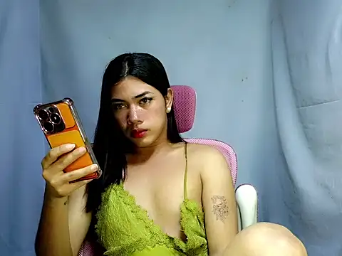 Margalona  online show from May 23, 2:49 pm