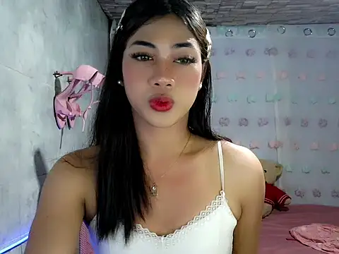 Margalona  online show from April 2, 2:13 pm