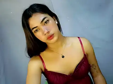 Snapshot of Margalona_ chatting on July 17, 5:04 am Margalona online show from July 17, 5:04 am