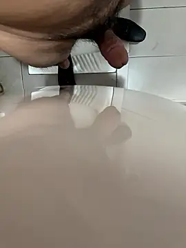 Johnlim880 online show from January 14, 7:45 am