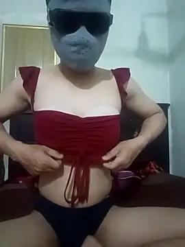 Hoangvan99997 online show from April 22, 12:56 pm