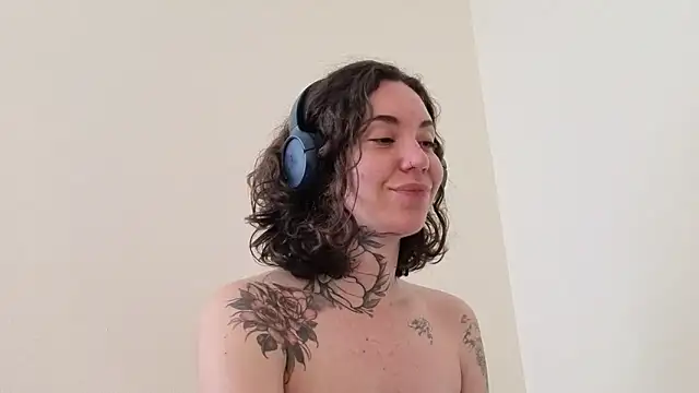Dirty Pink online show from May 16, 8:35 am