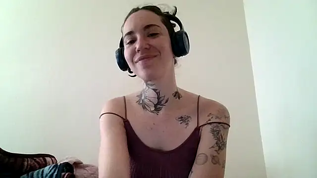 Dirty Pink online show from March 9, 9:24 am