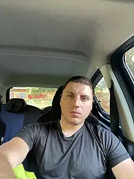 allee2206 online show from April 10, 7:04 am