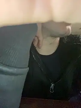 allee2206 online show from March 6, 10:05 pm