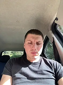 allee2206 online show from April 3, 8:32 am