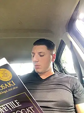 allee2206 online show from April 21, 7:37 am