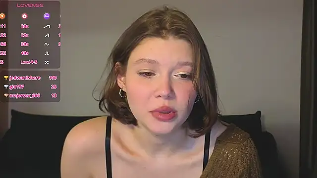 Lady   Bird online show from April 4, 4:13 pm