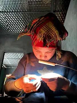 Minhkhue121 online show from January 10, 5:25 am