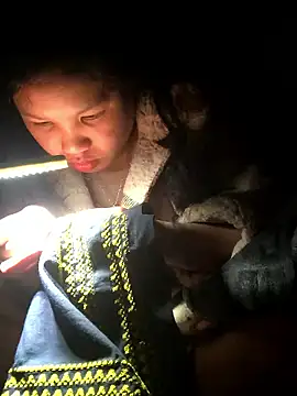 Minhkhue121 online show from January 11, 3:35 am