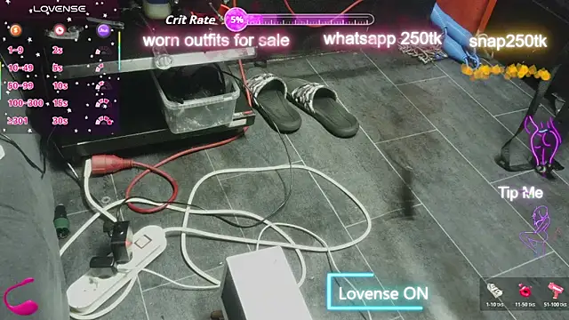 Snapshot of ashleyandtommy1 chatting on January 31, 7:34 pm ashleyandtommy1 online show from January 31, 7:34 pm