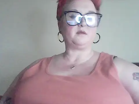 BustyRedxx online show from April 24, 9:55 am