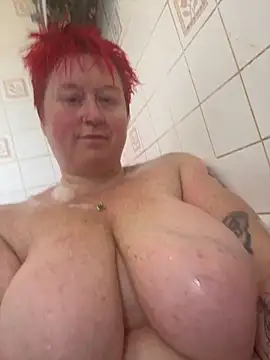 BustyRedxx online show from March 31, 8:38 am