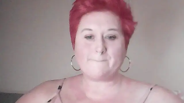 BustyRedxx online show from March 4, 7:21 pm