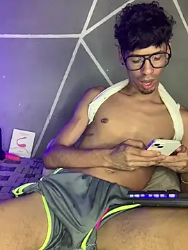 alexx 23cm online show from May 15, 11:03 pm