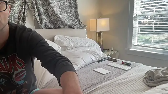 wolverinedream online show from February 21, 9:06 pm