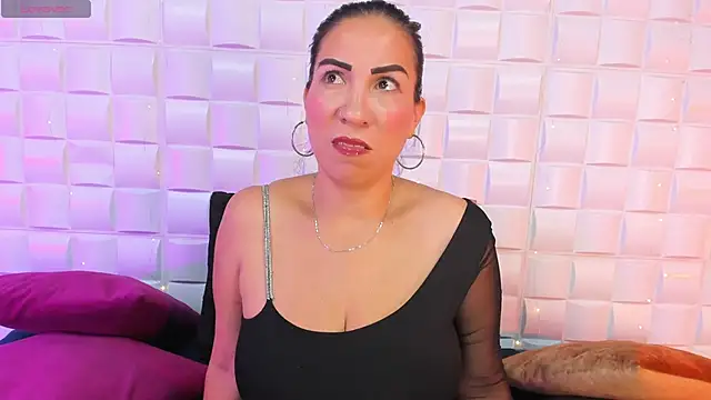 AmberJoyMilf online show from May 22, 12:25 pm