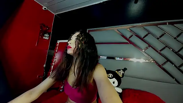 Clarita Hill online show from March 19, 7:47 pm