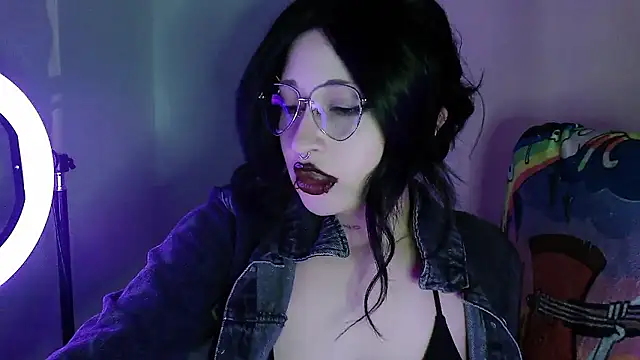 Aoidandelion online show from January 12, 11:42 pm