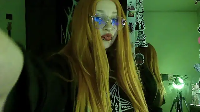 Aoidandelion online show from March 27, 12:30 am