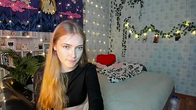 swiity room  online show from July 23, 6:04 pm