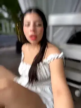 ShyDesireXXX online show from January 31, 9:13 pm