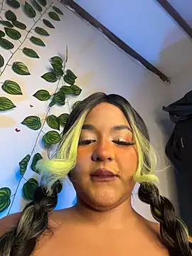 Isabella Belmont online show from February 19, 4:42 am