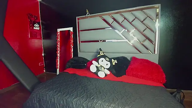 Mia Miller001 online show from February 16, 9:02 pm