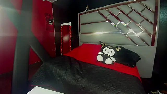 Mia Miller001 online show from February 19, 7:22 pm