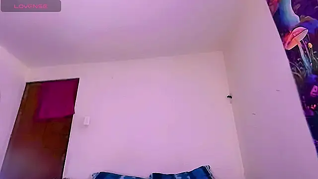 AmyRocket666 online show from April 9, 11:55 pm