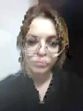 gisequeen online show from January 8, 8:37 pm