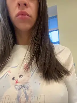 Snapshot of Judy__Hopps chatting on January 14, 6:06 am Judy Hopps online show from January 14, 6:06 am