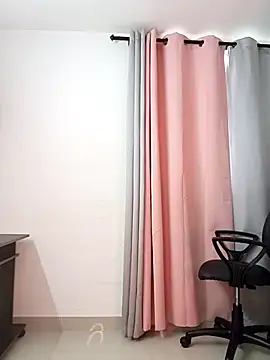 saray reesee online show from January 15, 8:23 pm